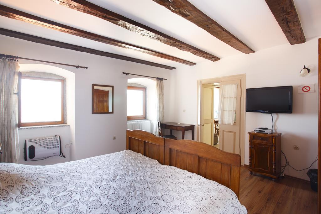 Apartments Villa Kastav In Old Town Center With Sea View And Parking Δωμάτιο φωτογραφία