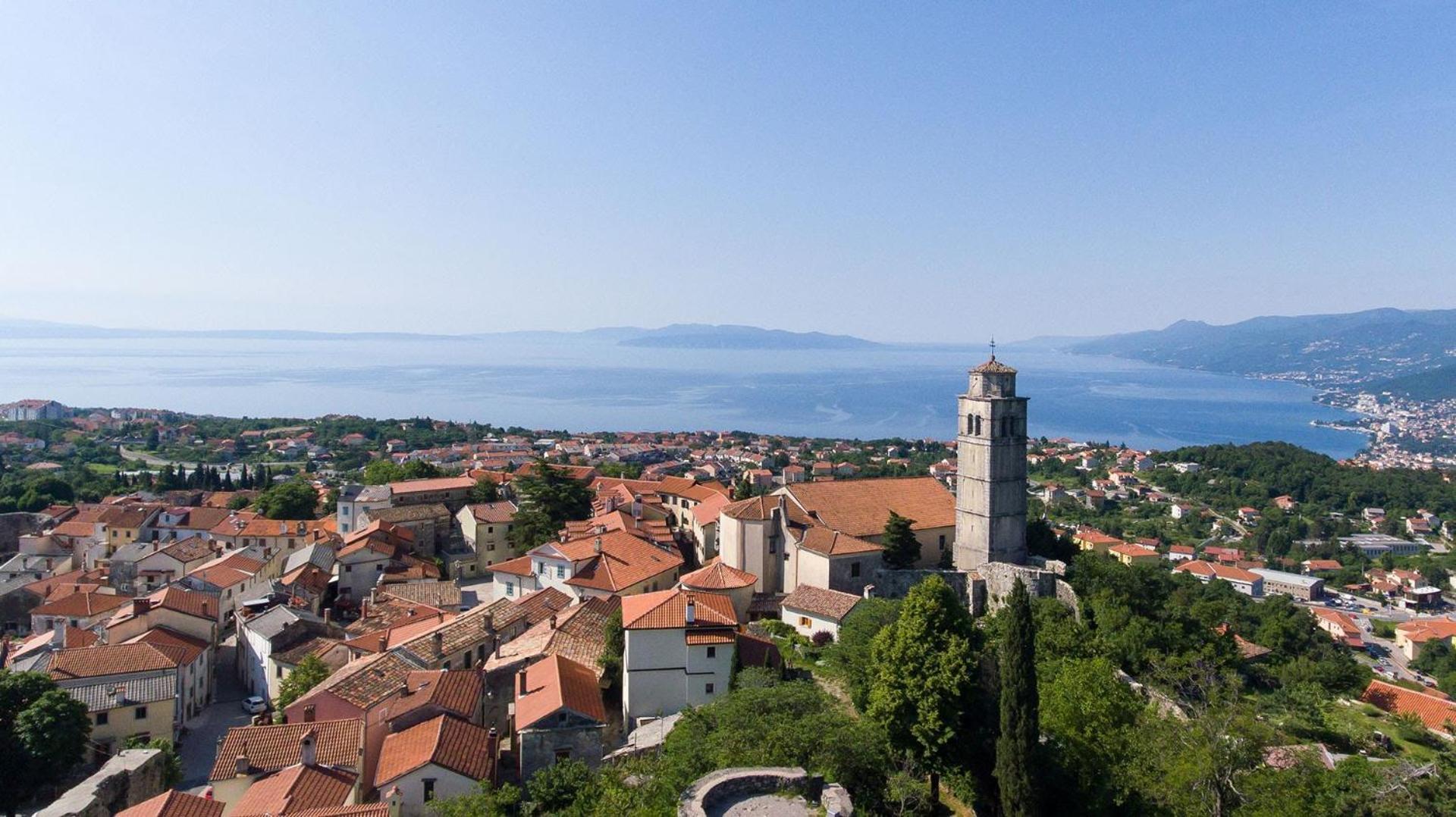 Apartments Villa Kastav In Old Town Center With Sea View And Parking Εξωτερικό φωτογραφία