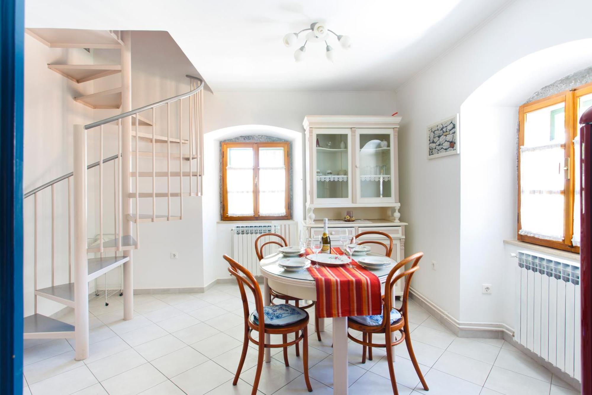 Apartments Villa Kastav In Old Town Center With Sea View And Parking Εξωτερικό φωτογραφία