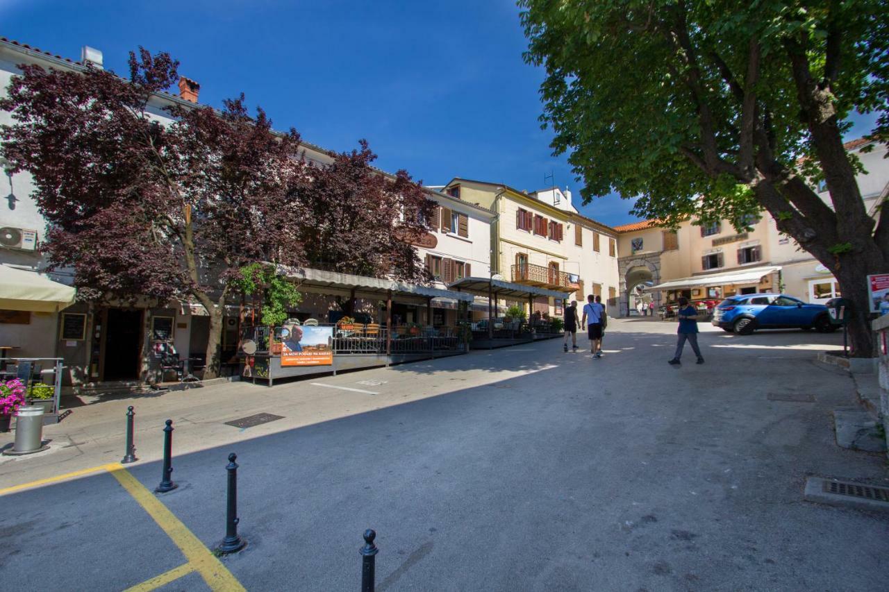 Apartments Villa Kastav In Old Town Center With Sea View And Parking Εξωτερικό φωτογραφία